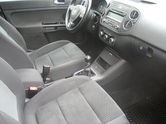 Volkswagen Golf Plus 9 of 16