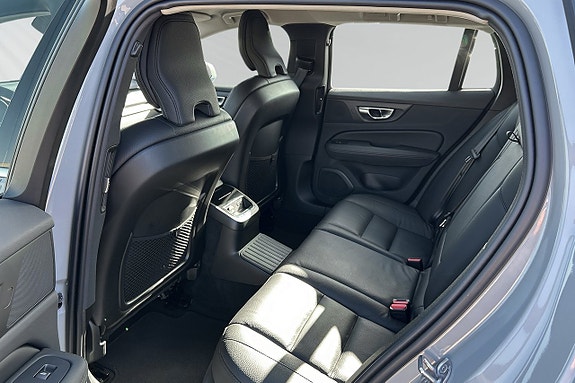 Volvo V60 8 of 12