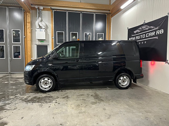 Volkswagen Transporter 3 of 5
