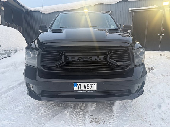 Dodge RAM 1500 7 of 9