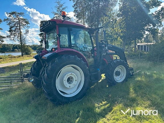 Traktor med lastare - Valtra, A134 11 of 30