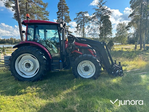 Traktor med lastare - Valtra, A134 7 of 30