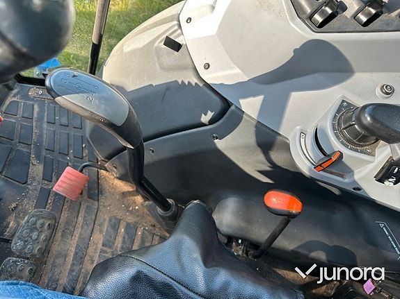 Traktor med lastare - Valtra, A134 30 of 30