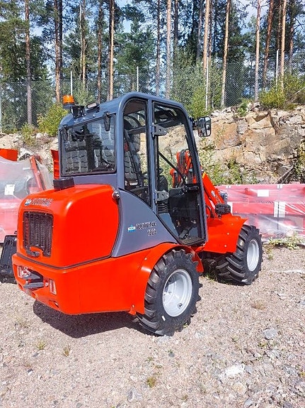 Flexi Trac 1226 cab 4 of 5