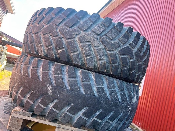 BKT 540/80-38  Ridemax till John Deere 6630 4 of 6