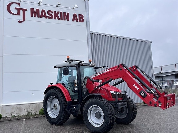 Massey Ferguson 5613