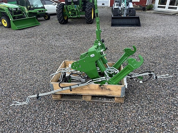 John Deere Frontlyft Ultimate JD 6R150 2 of 2