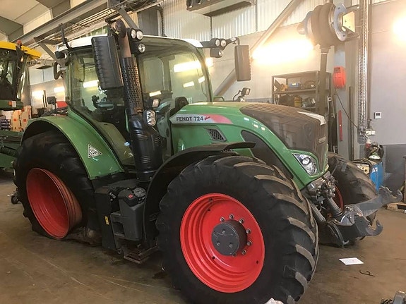 Fendt 724 S4 Profi Plus