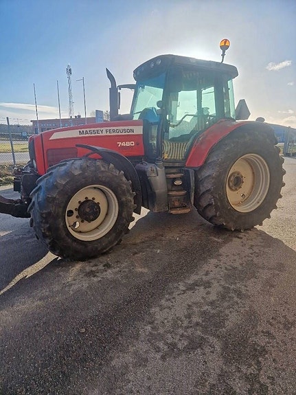 Massey Ferguson 7480 2 of 6