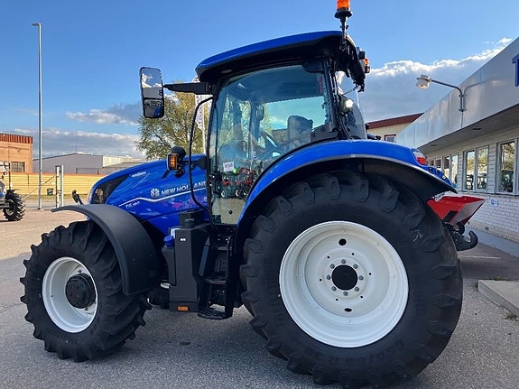 New Holland T6.180 AC Frontlyft&PTO 7 of 11