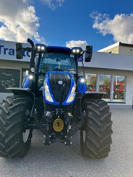 New Holland T6.180 AC Frontlyft&PTO 3 of 11