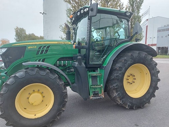 John Deere 6140 R 4 of 6