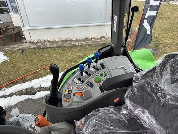 Deutz-Fahr 5125GS 10 of 13