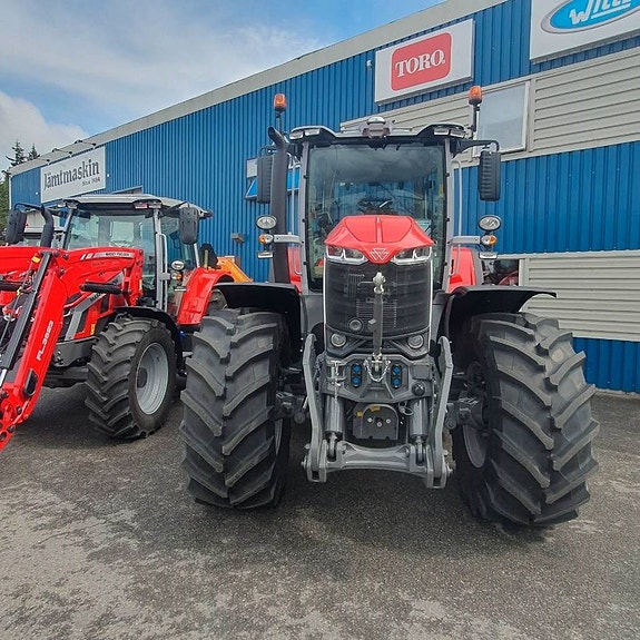 Massey Ferguson 8S.265 Dyna-VT i lager 2 of 7