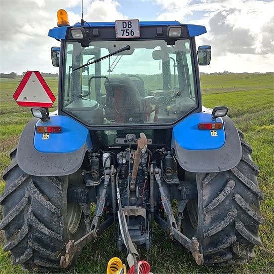New Holland TM165 5 of 30
