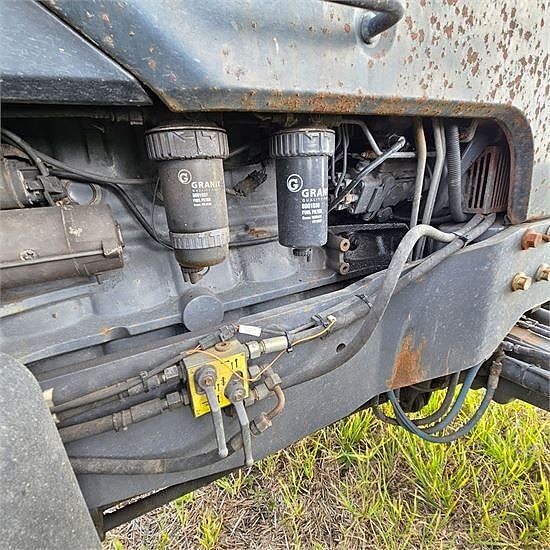New Holland TM165 22 of 30