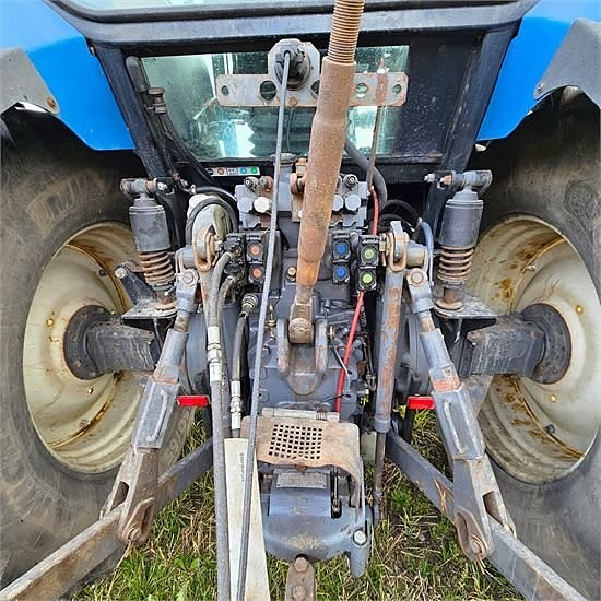 New Holland TM165 28 of 30