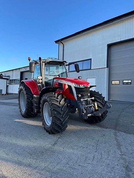 Massey Ferguson 7 S.210 Dyna-VT EXCLUSIVE