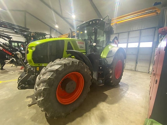 CLAAS Axion 930 3 of 20
