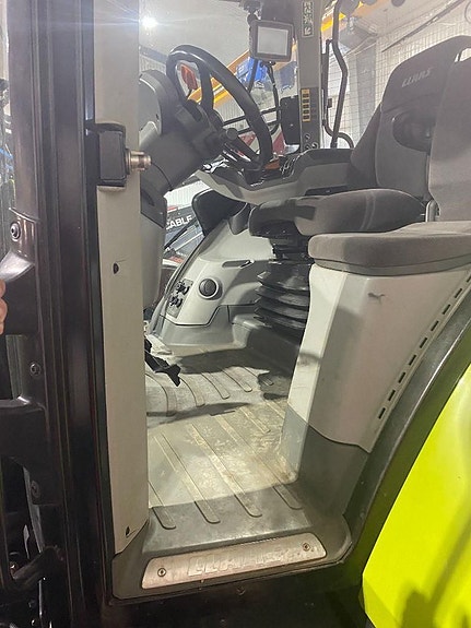 CLAAS Axion 930 18 of 20