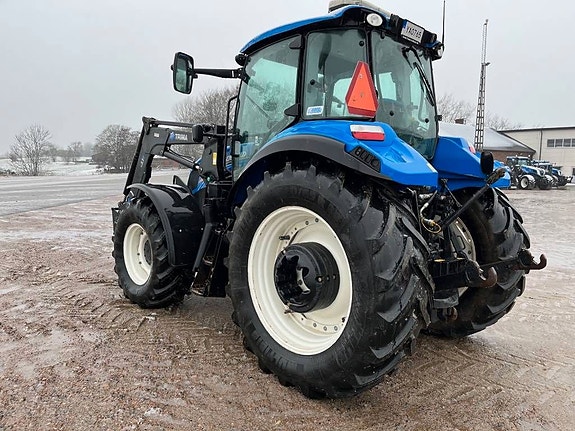 New Holland T 5.115 EC 2 of 9