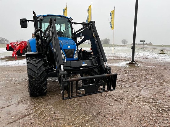 New Holland T 5.115 EC 5 of 9