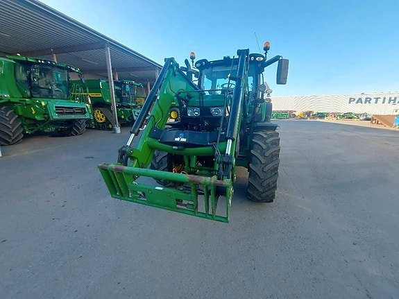 John Deere Traktor 6130 R 2 of 6