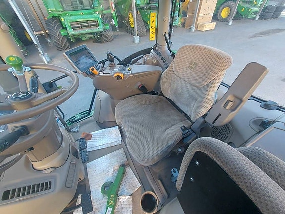 John Deere Traktor 6130 R 6 of 6