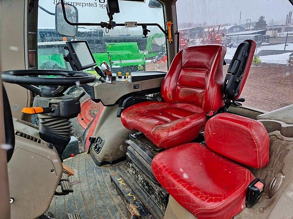 Case IH Magnum 340 CVX 9 of 13