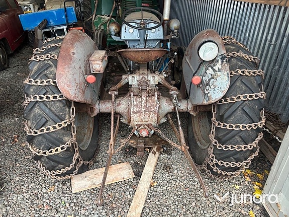 Traktor Massey Ferguson TEA20 (Grålle) 5 of 18