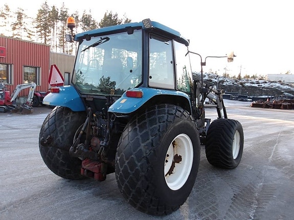 New Holland TL 90 3 of 8