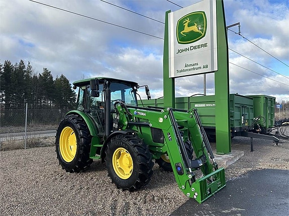 John Deere 5075M