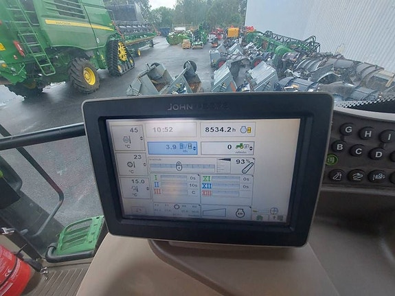 John Deere Traktor 6150 R 7 of 8