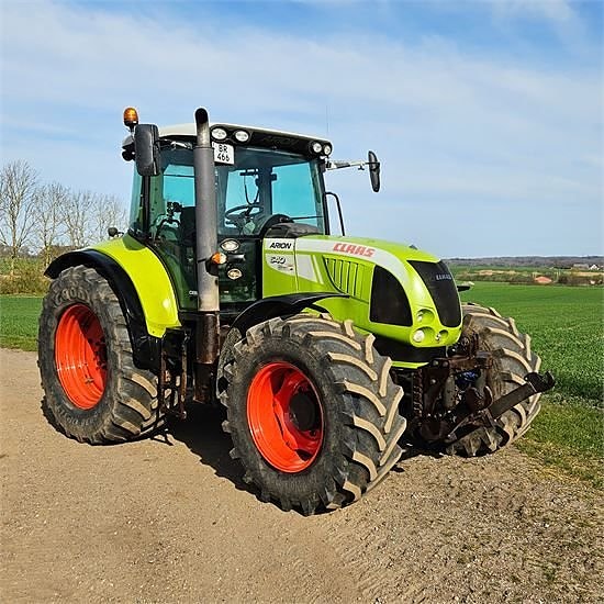 Claas Arion 640