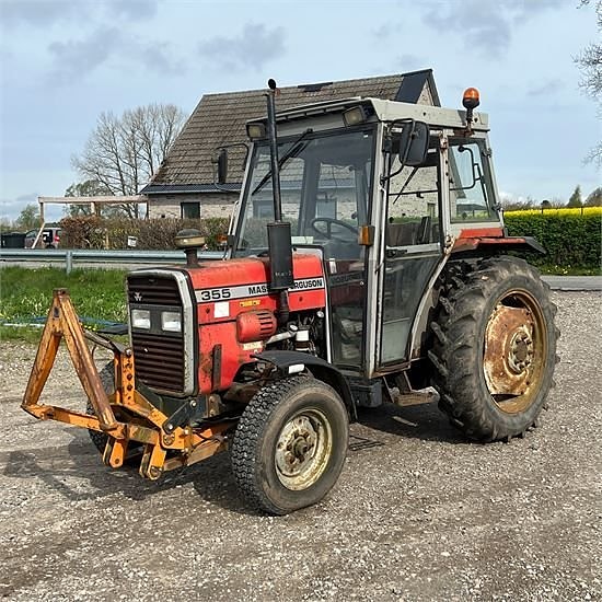 Massey Ferguson 355 - 2,8 ton - Video!