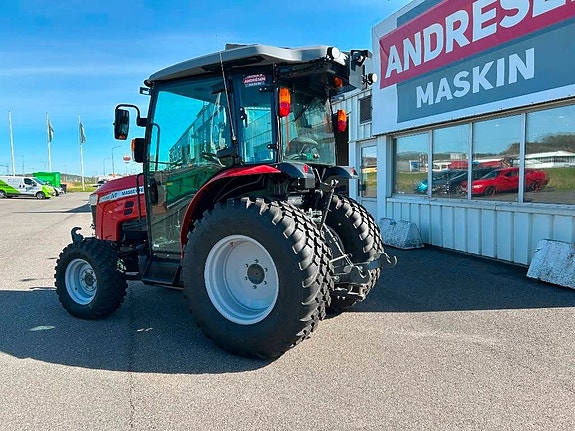 Massey Ferguson MF 1750 M HC 2 of 4