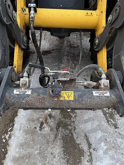 New Holland W 110D 5 of 7