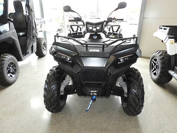 Polaris Sportsman 570 EPS Onyx Black 2 of 12