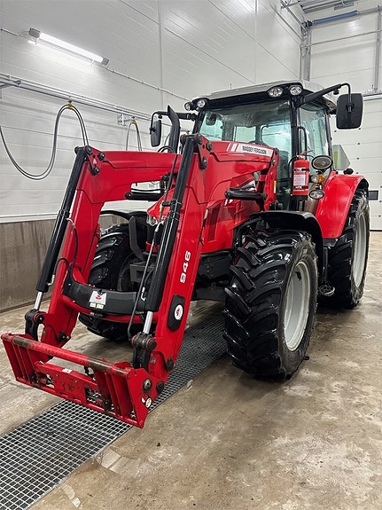 Massey Ferguson 5610