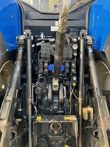 New Holland T 7.315 HD 0,99% ränta 4 of 6