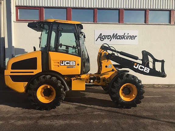 Jcb 407 2 of 6