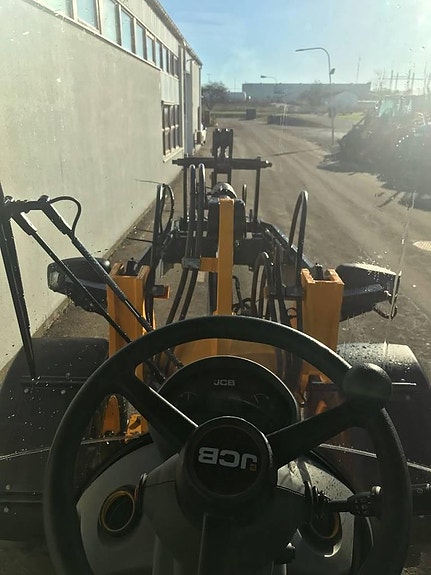 Jcb 407 6 of 6