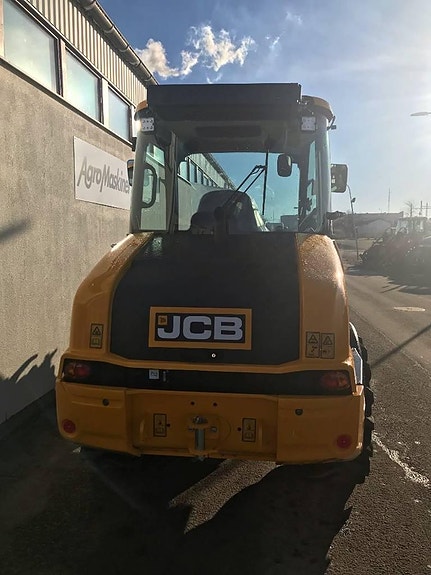 Jcb 407 3 of 6