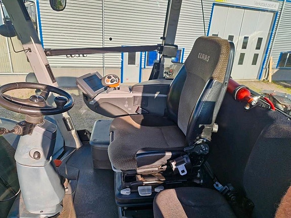 CLAAS Xerion 4500 Trac VC 6 of 21