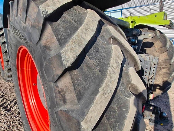 CLAAS Xerion 4500 Trac VC 12 of 21