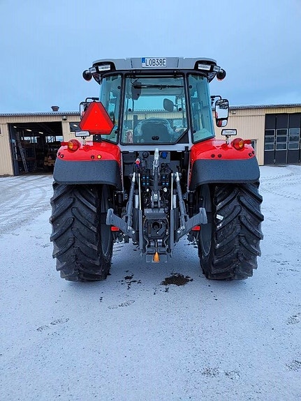 Massey Ferguson 5S 145 Efficient 8 of 9