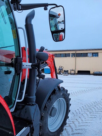 Massey Ferguson 5S 145 Efficient 7 of 9