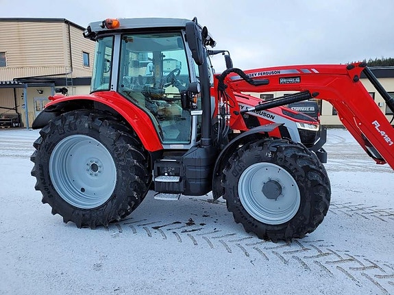 Massey Ferguson 5S 145 Efficient 6 of 9