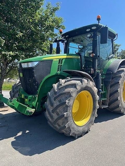 John Deere 7310R AP TRAKTOR FR.LYFT PTO