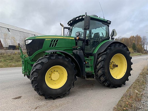 John Deere 6215R 4 of 7